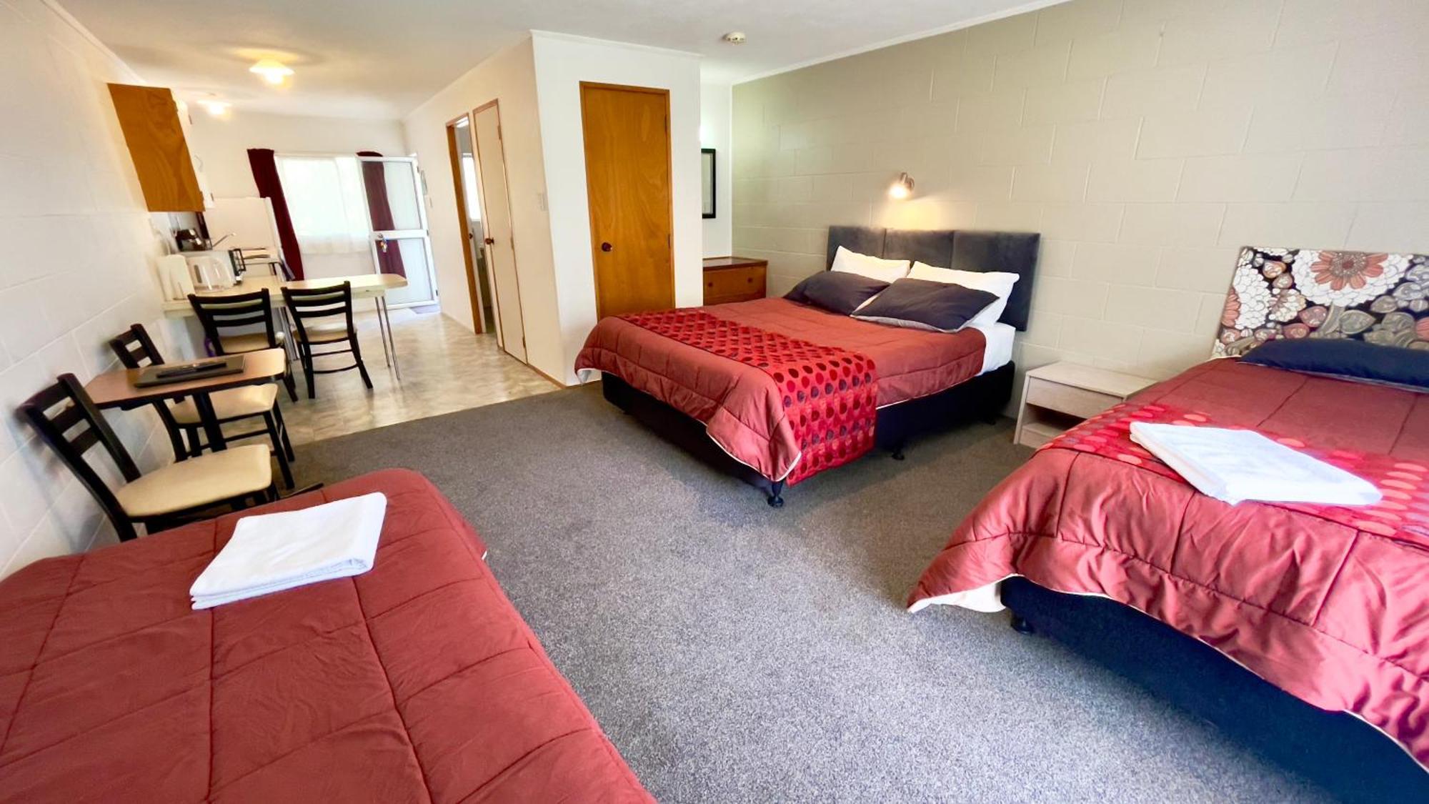 Waiuku Motel ภายนอก รูปภาพ