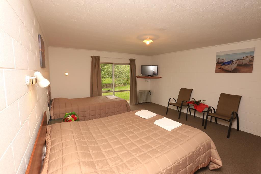 Waiuku Motel ภายนอก รูปภาพ