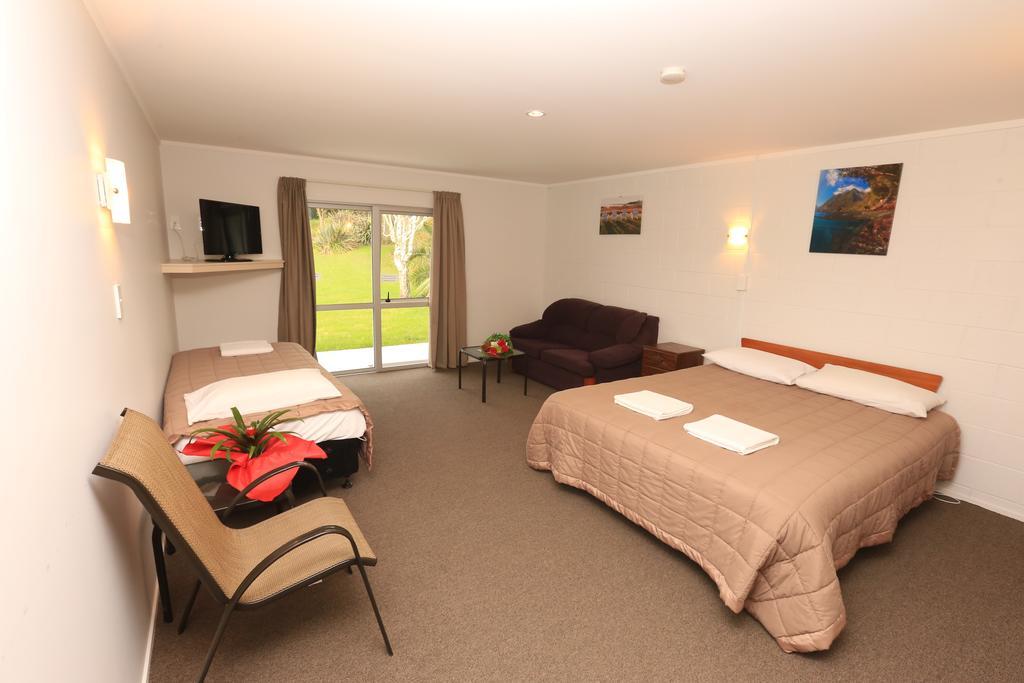 Waiuku Motel ภายนอก รูปภาพ