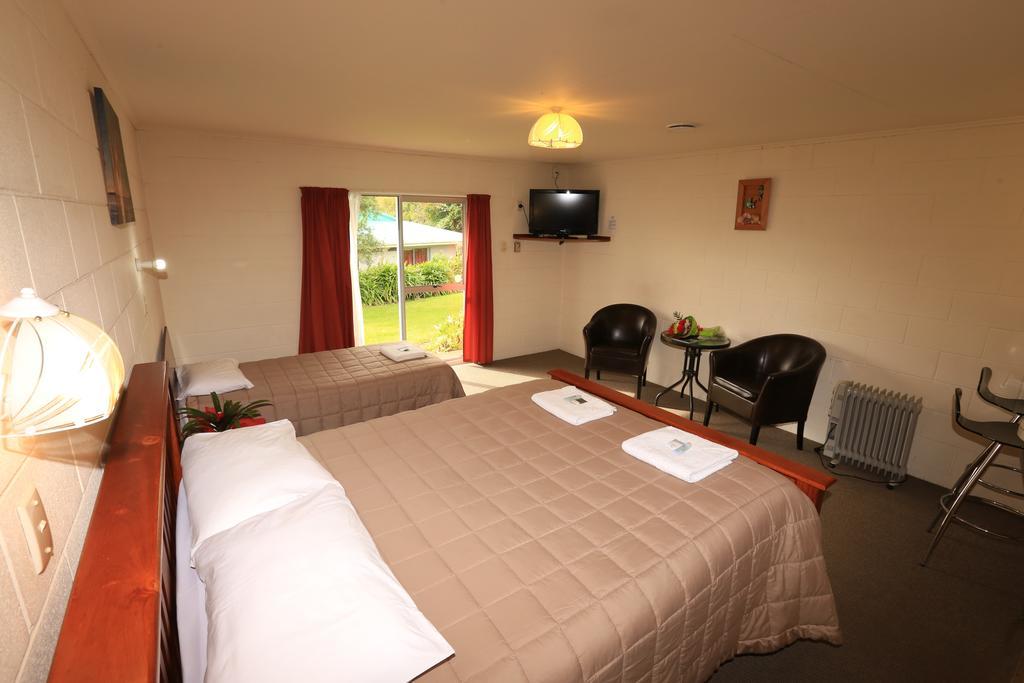 Waiuku Motel ภายนอก รูปภาพ
